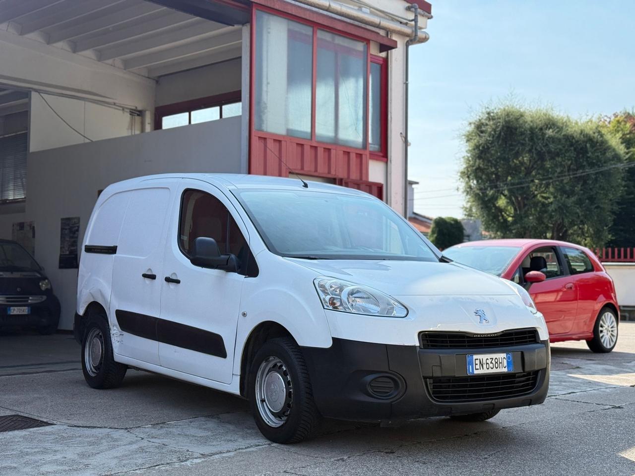 Peugeot Partner Tepee 1.6 HDi 92CV Outdoor