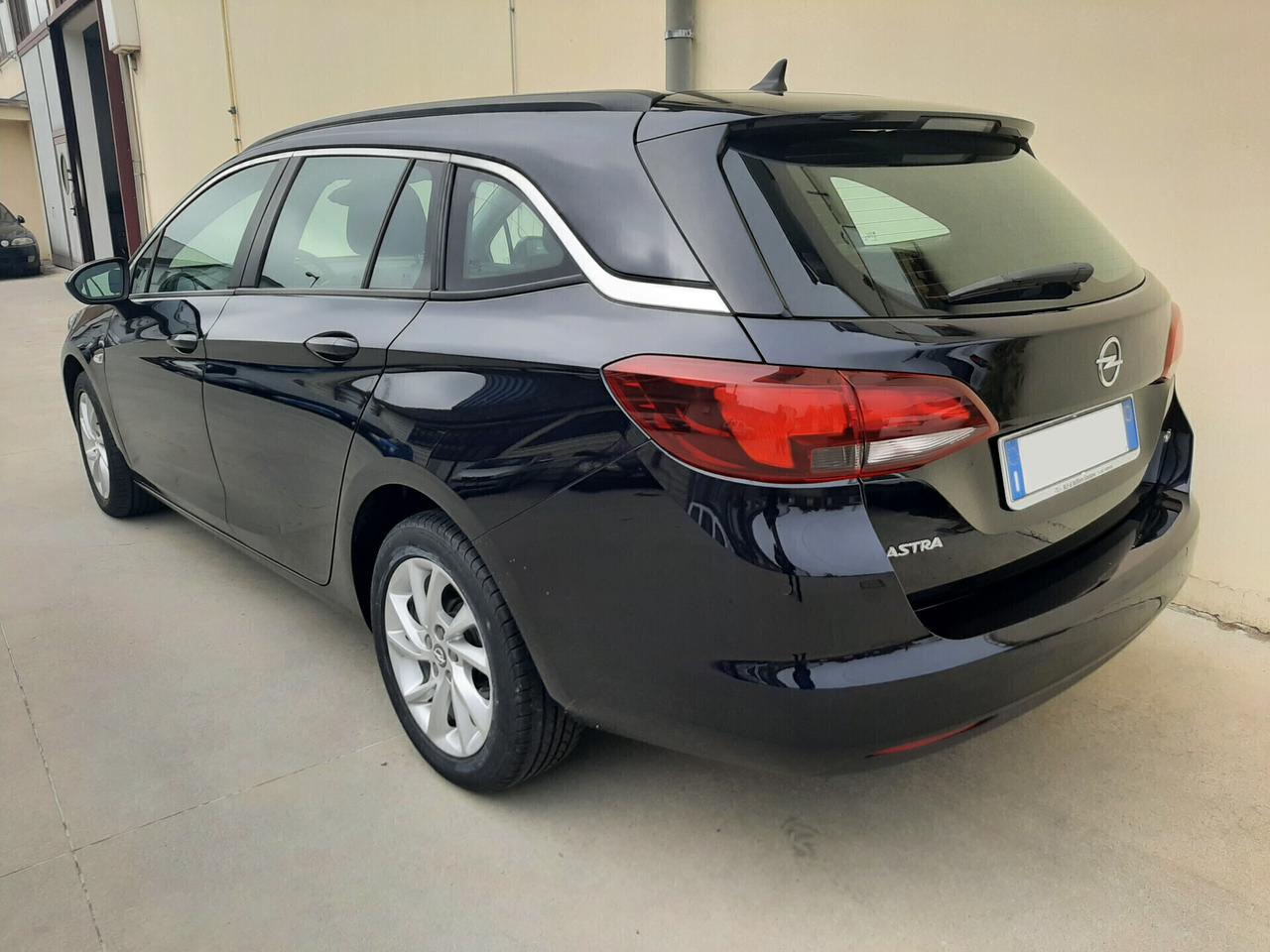 Opel Astra Sportourer 1.6 CDTI 136cv Aut. Innovation