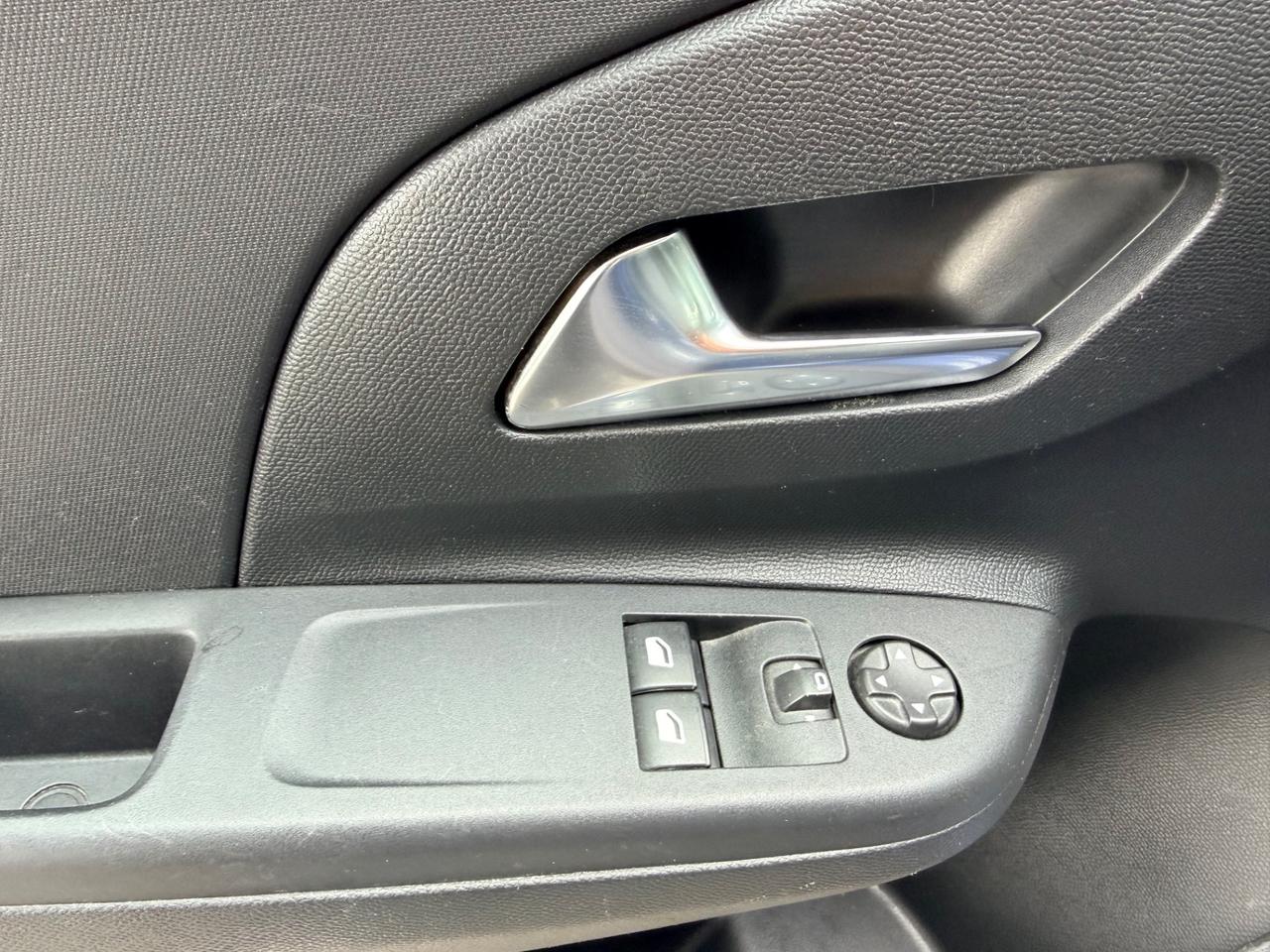 Opel Corsa 1.2 benzina 75cv per neopatentati