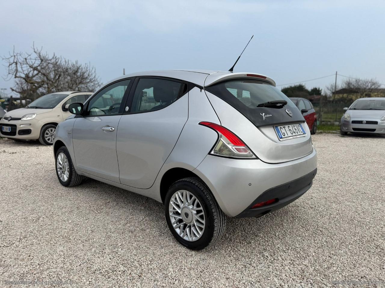 LANCIA Ypsilon 0.9 T.Air 85CV 5p. Met.Ec. Gold