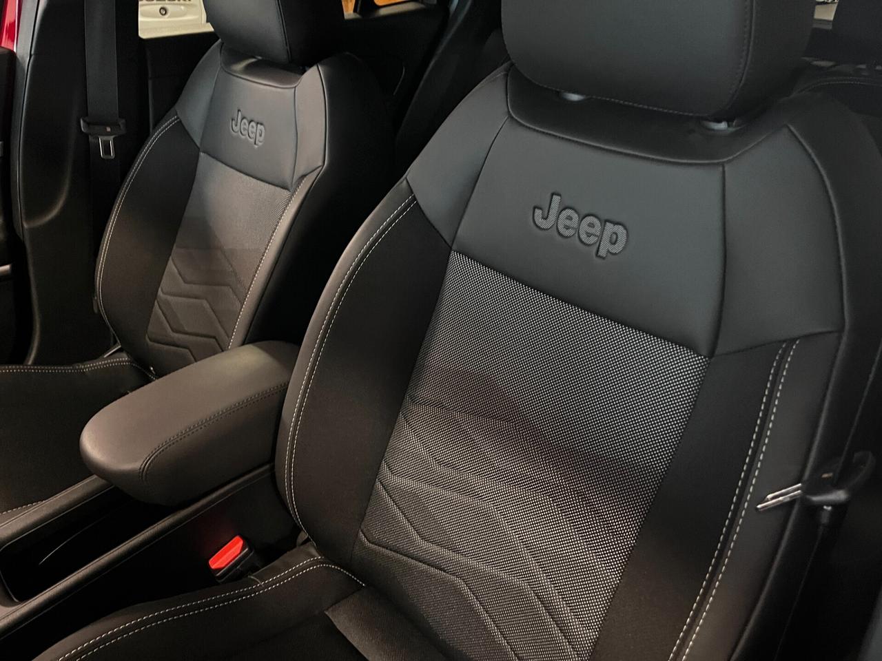 Jeep Avenger 1.2 Turbo 100 CV MHEV Summit Auto