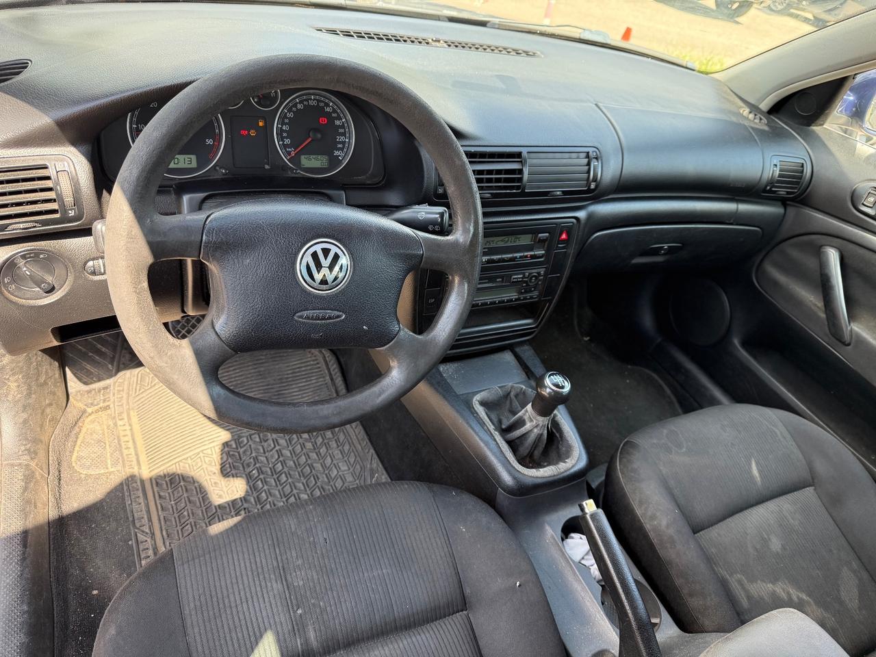 Volkswagen Passat 1.9 TDI/130 CV cat Var. T.line