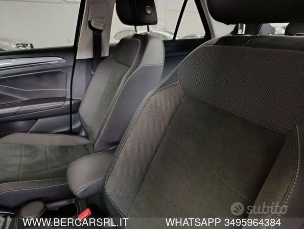 Volkswagen T-Roc 1.0 TSI Style*PROIETTORI LED...
