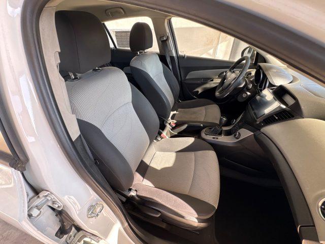 CHEVROLET Cruze 1.6 5 porte LT EURO 5 OK NEOPATENTATI