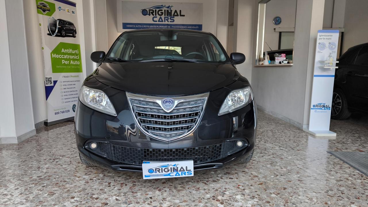 Lancia Ypsilon 1.2 69 CV 5 porte Gold