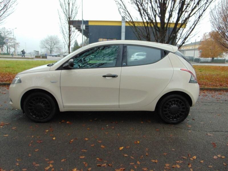 LANCIA Ypsilon 3ª serie Ypsilon 1.2 69 CV 5 po...