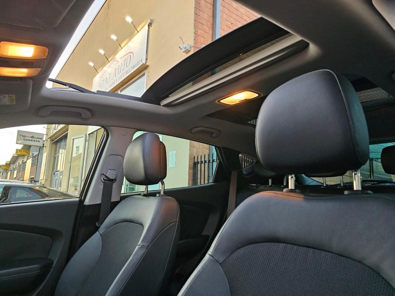 Hyundai iX35 1.7 CRDi 115cv Blue*Pelle*Navi*Tetto*Bi-Xeno*Unipro*