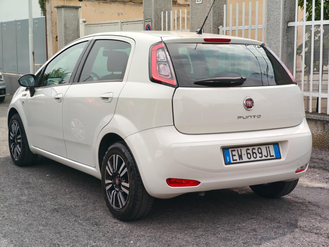 Fiat Punto Grande 1.2 8V 5 porte Young