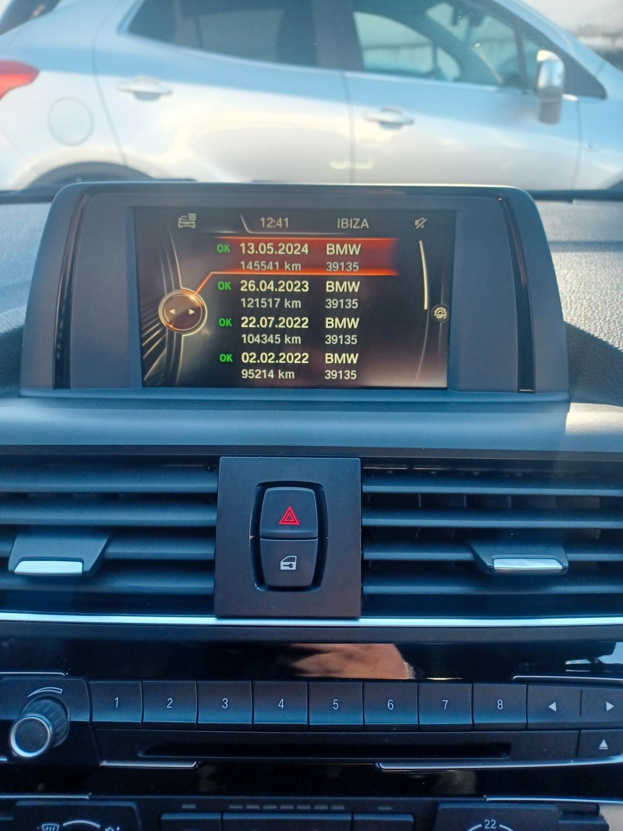 Bmw 116 d Urban LED BIXENO ANNO 2015