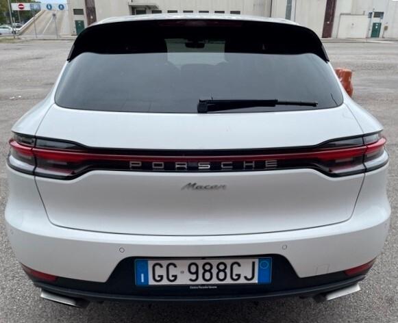 Porsche Macan 2.0 245 cv.