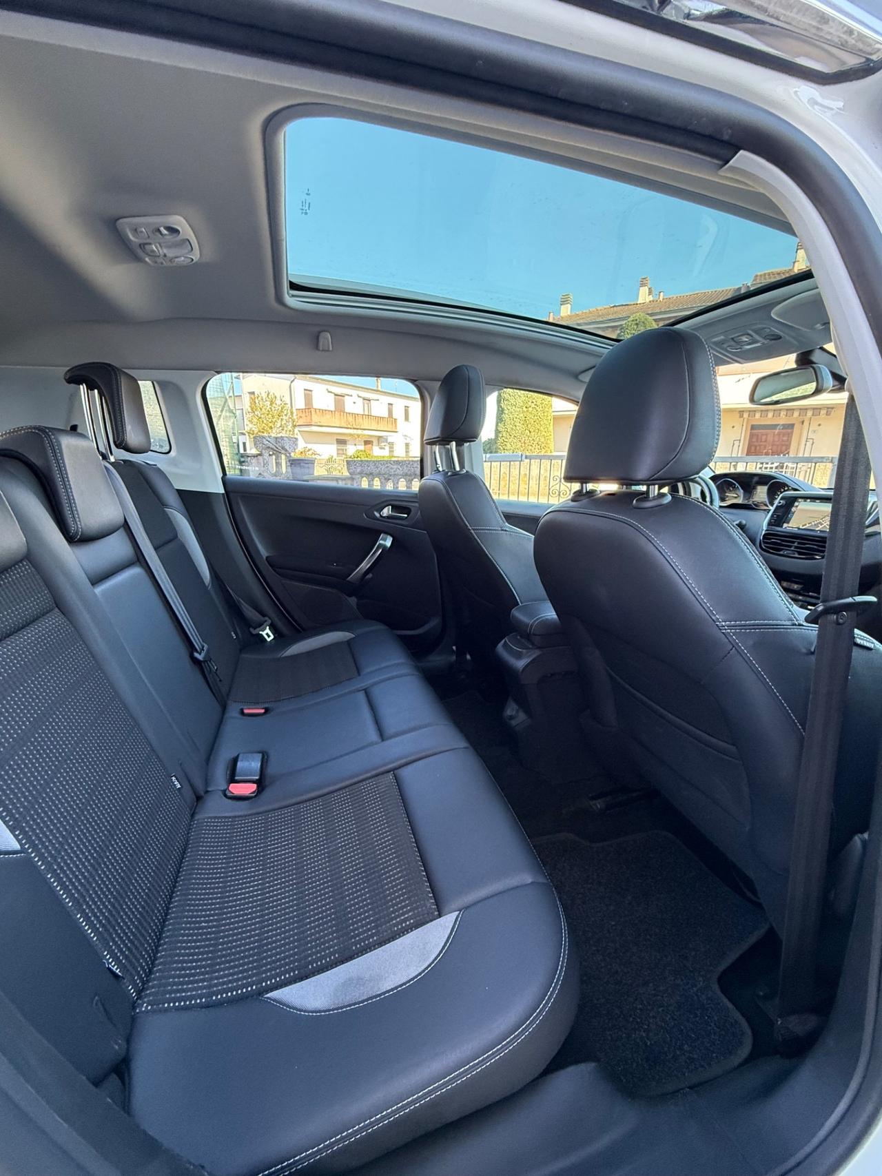 Peugeot 2008 1.6 Benzina FULL OPT 2014 TETTO PANORAMICO