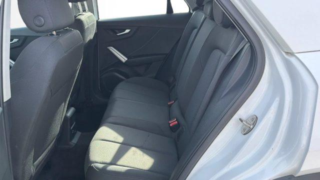 AUDI Q2 30 TDI Business