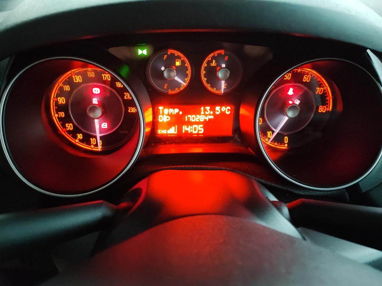 Fiat Punto 1.4 8V 5 porte Natural Power Street