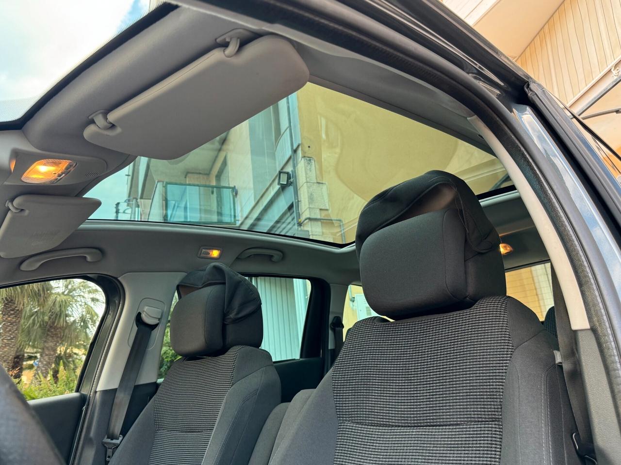 PEUGEOT 5008 1.6 HDI 115 CV. ALLURE 7 POSTI TETTO+NAVI