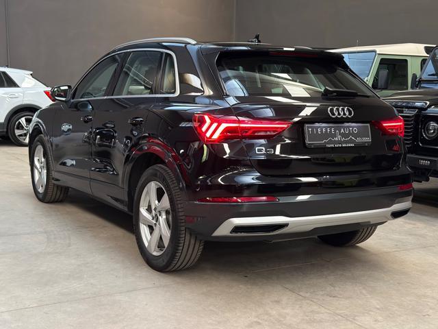 AUDI Q3 35 TDI quattro S tronic Business Advanced