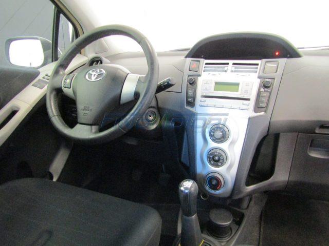 TOYOTA Yaris 1.0 5 porte - NEOPATENTATI