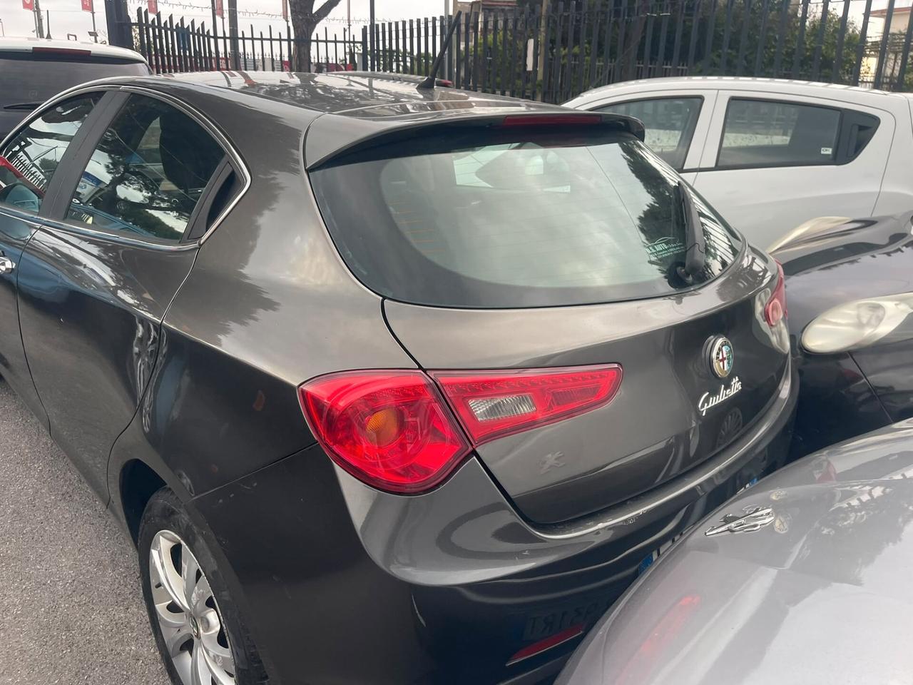 Alfa Romeo Giulietta 1.6 JTDm-2 105 CV Distinctive