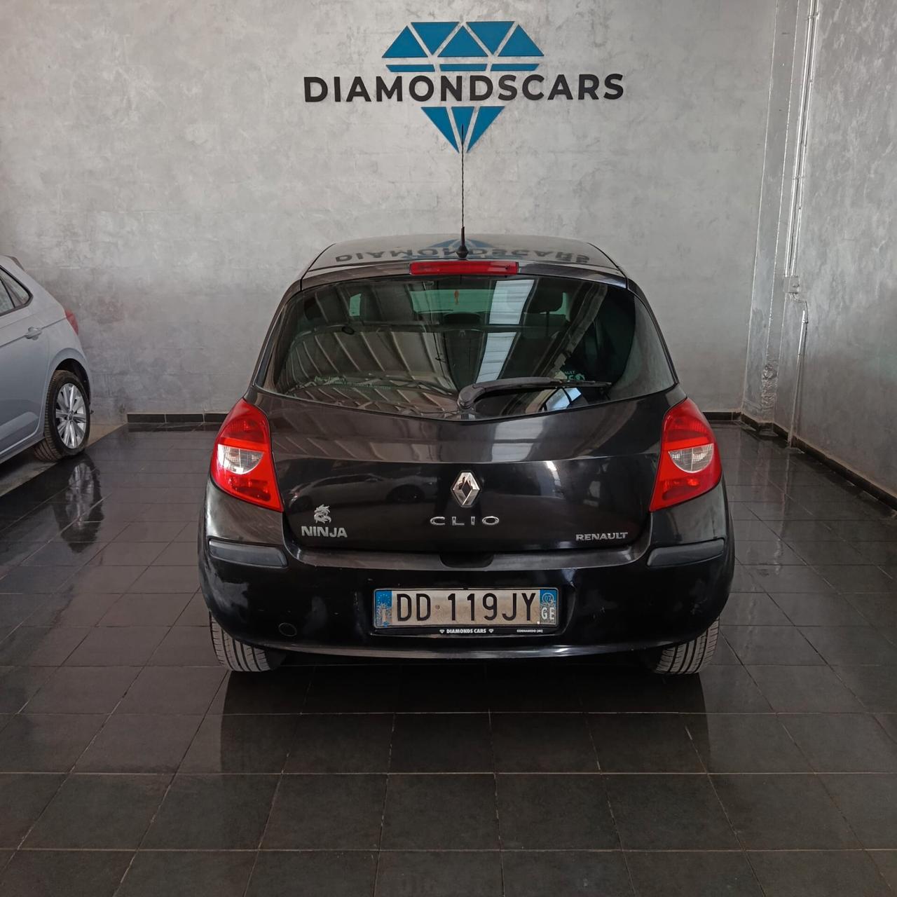 Renault Clio 1.2 BENZINA