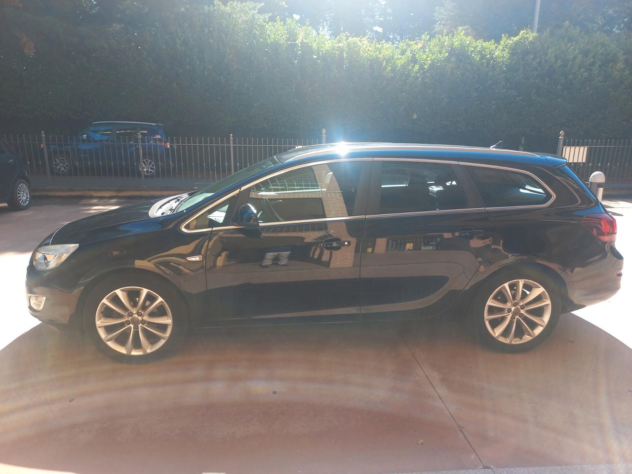 Opel Astra 1.4 Turbo 140CV Sports Tourer Cosmo