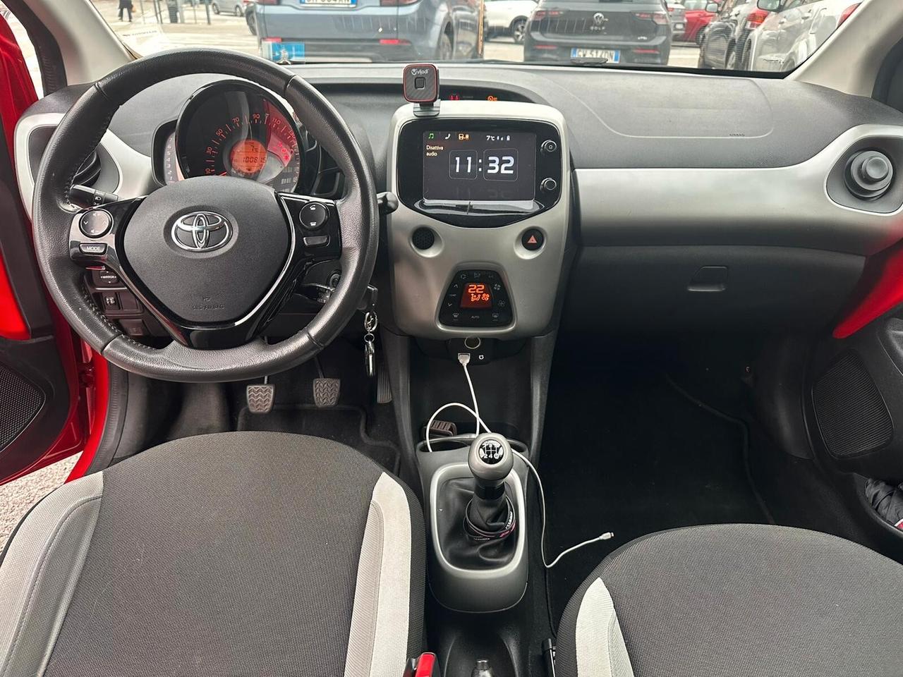 Toyota Aygo 1.0 VVT-i 69 CV 5 porte x-cite