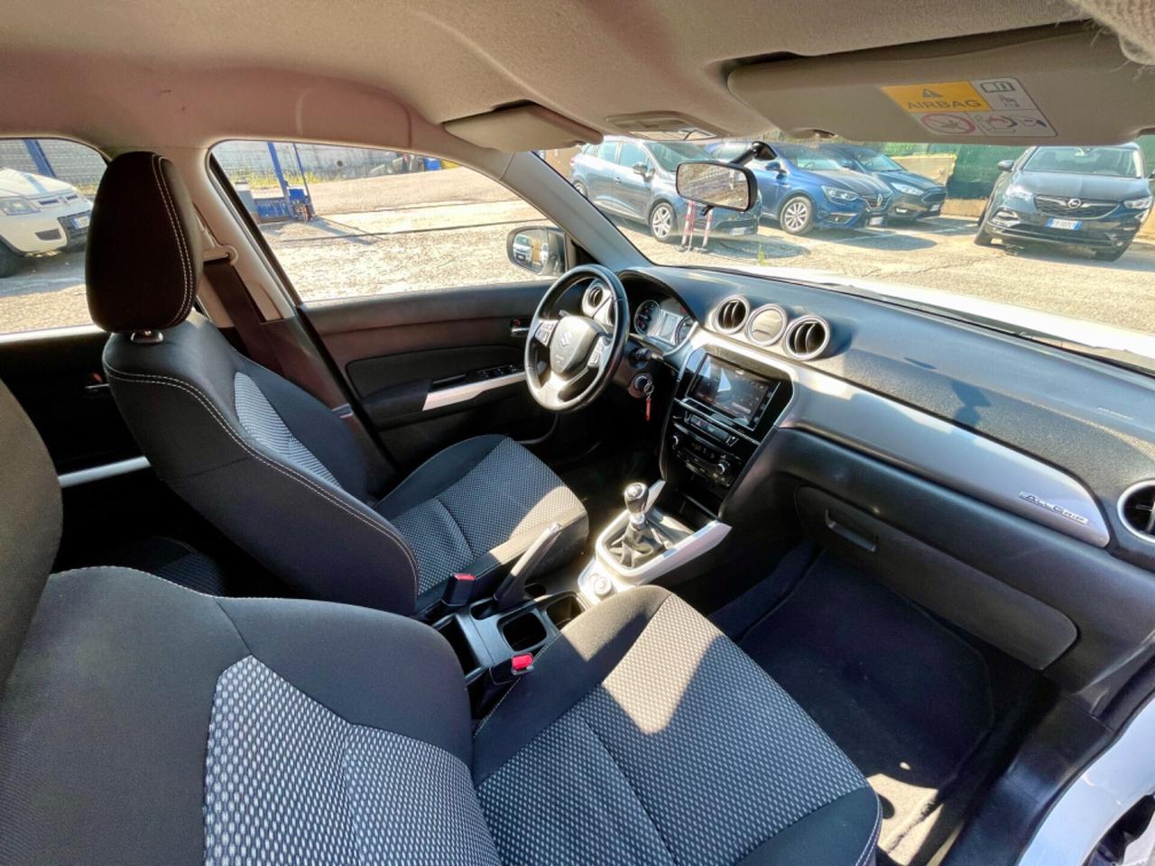 Suzuki Vitara 1.6 DDiS 4WD TOP radar-telecamera