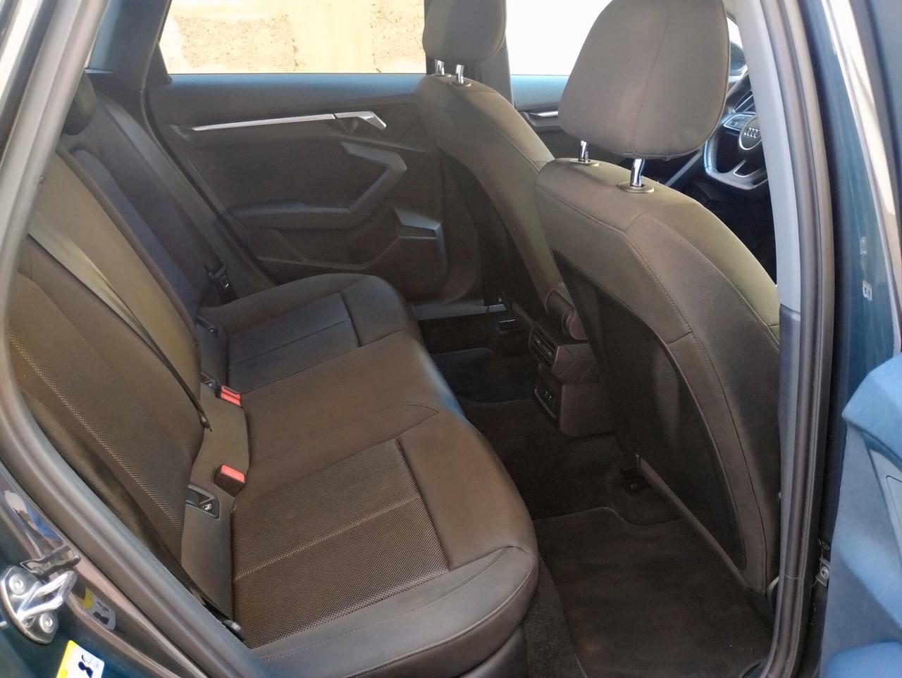 Audi A3 SPB 30 TDI Business Advanced