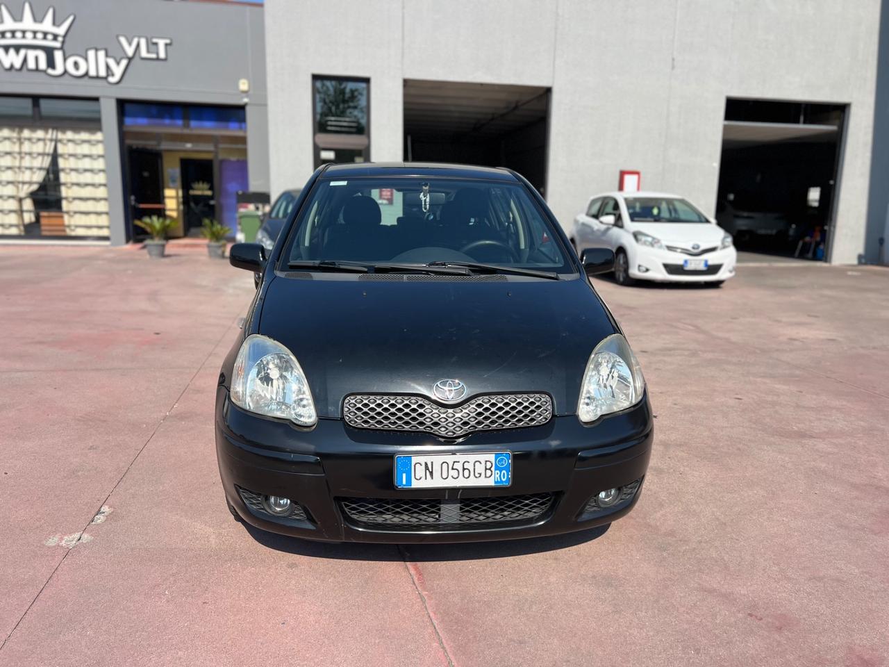 Toyota Yaris 1.0i 16V cat 5 porte Sol
