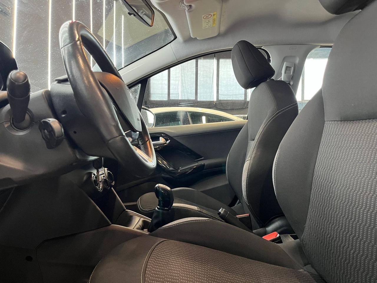 Peugeot 208 BlueHDi 75 5 porte Allure OK NEOPATENTATI UNICO PROPRIETARIO