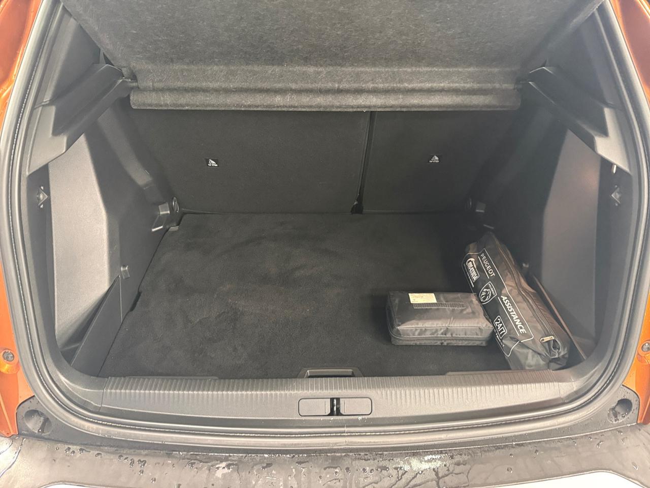 PEUGEOT 2008 II 2020 - 2008 1.2 puretech Allure Navi Pack s&s 130cv