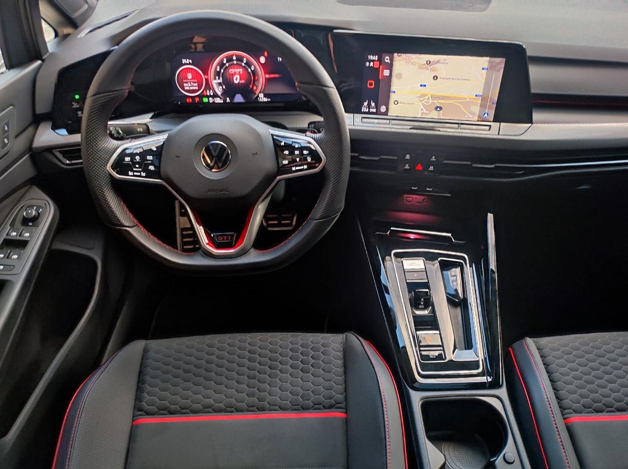 Volkswagen Golf GTI 2.0 TSI