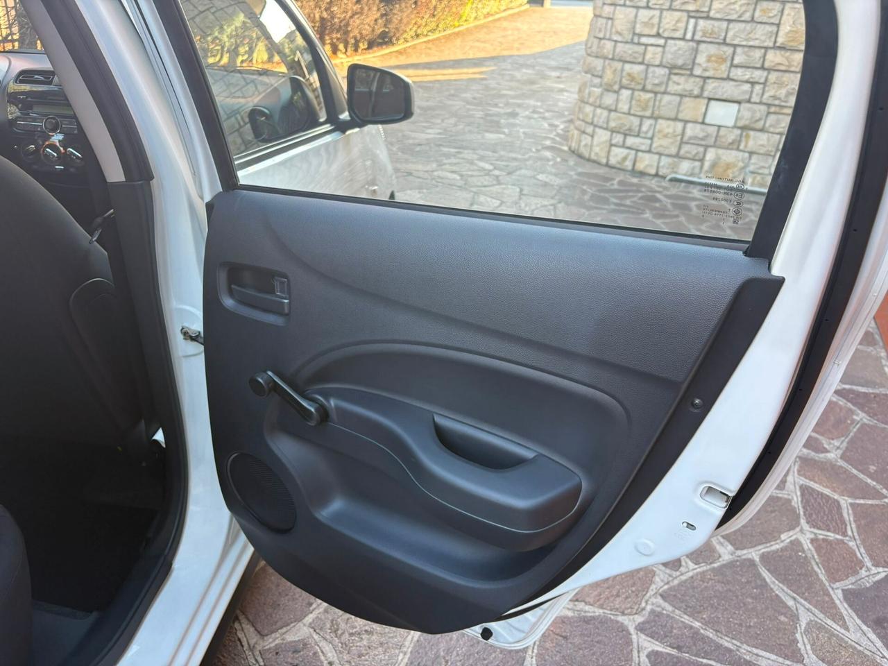 Mitsubishi Space Star 1.0 Funky