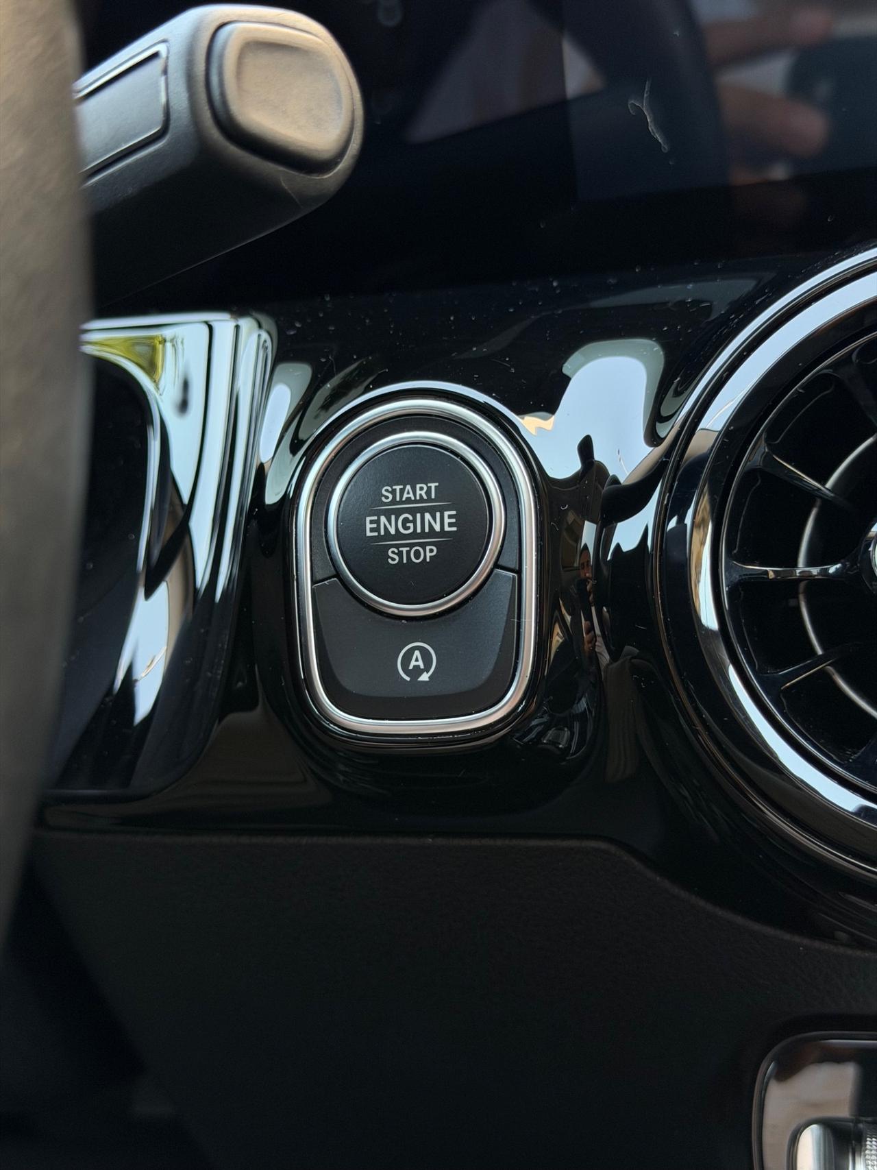 Mercedes GLA 200 d Sport 150CV TETTO/FULL LED