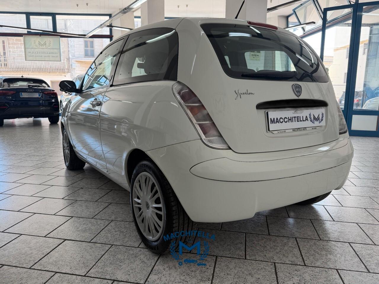 Lancia Ypsilon PLATINO