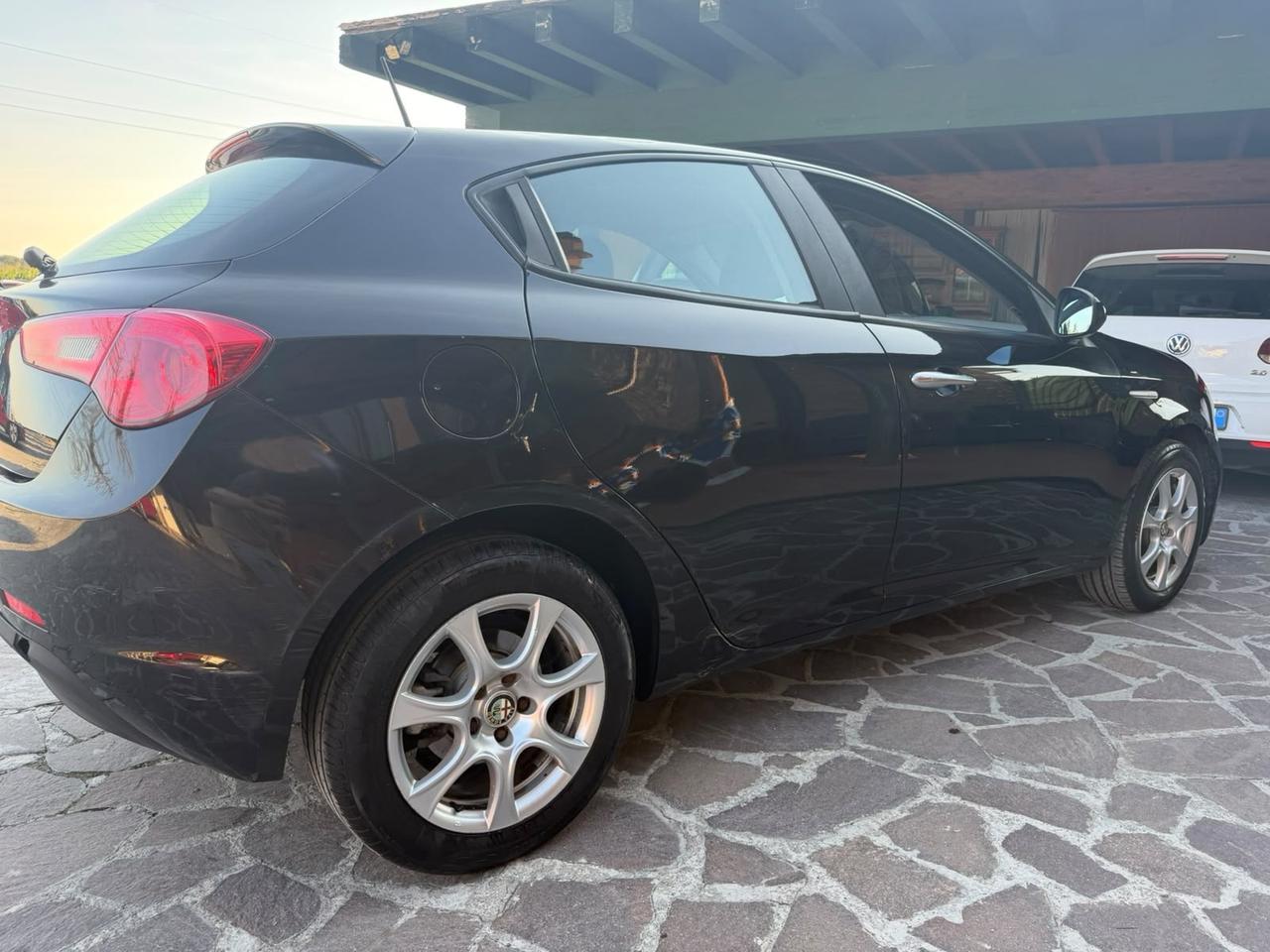 Alfa Romeo Giulietta 1.6 JTDm-2 105 CV Exclusive neopatentati