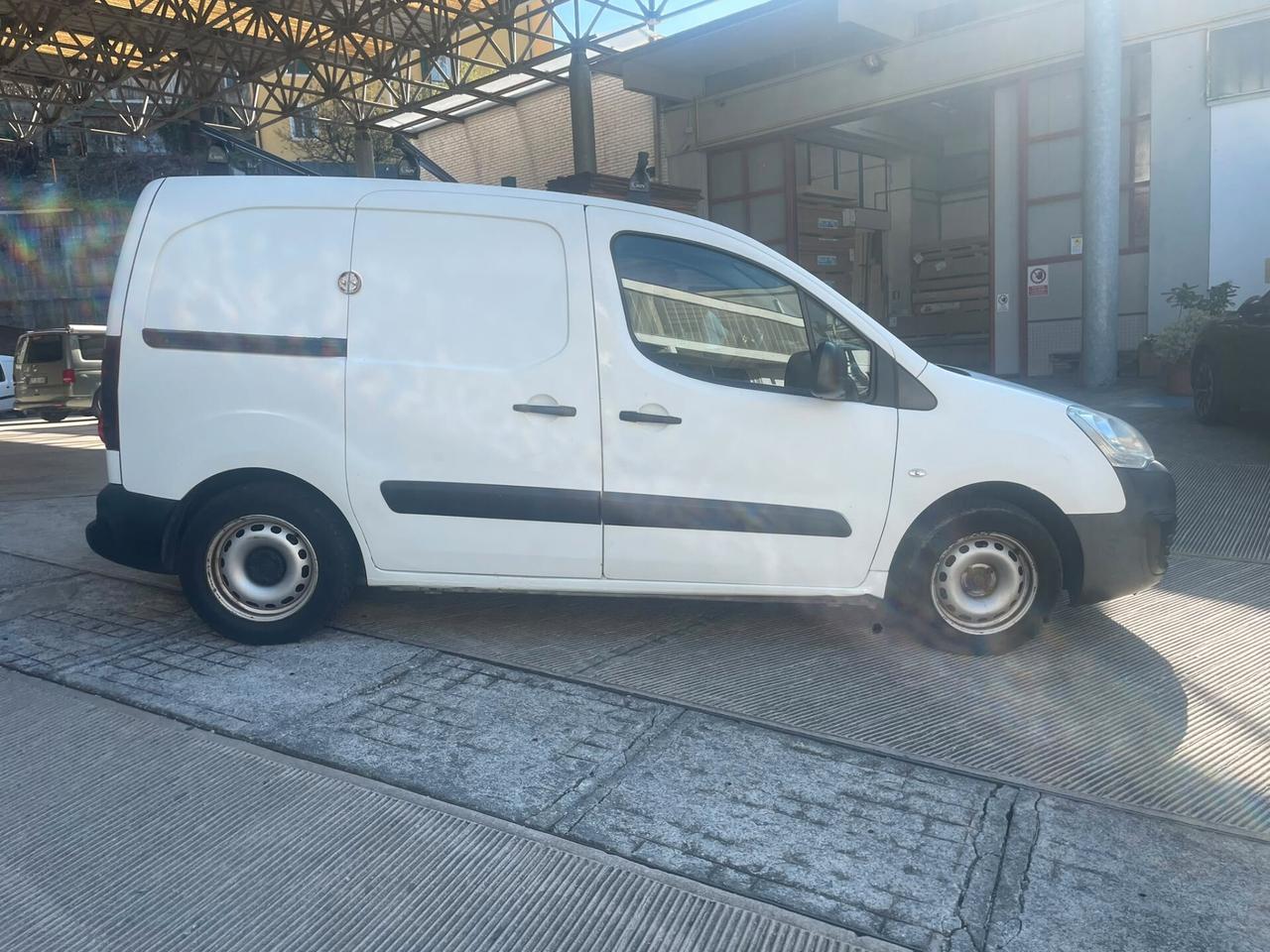 Peugeot Partner BlueHDi 100 3 posti Furgone Premium