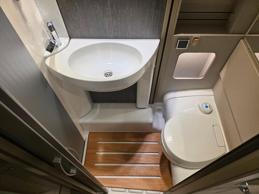 CAMPER HYMER EXSIS-T 474