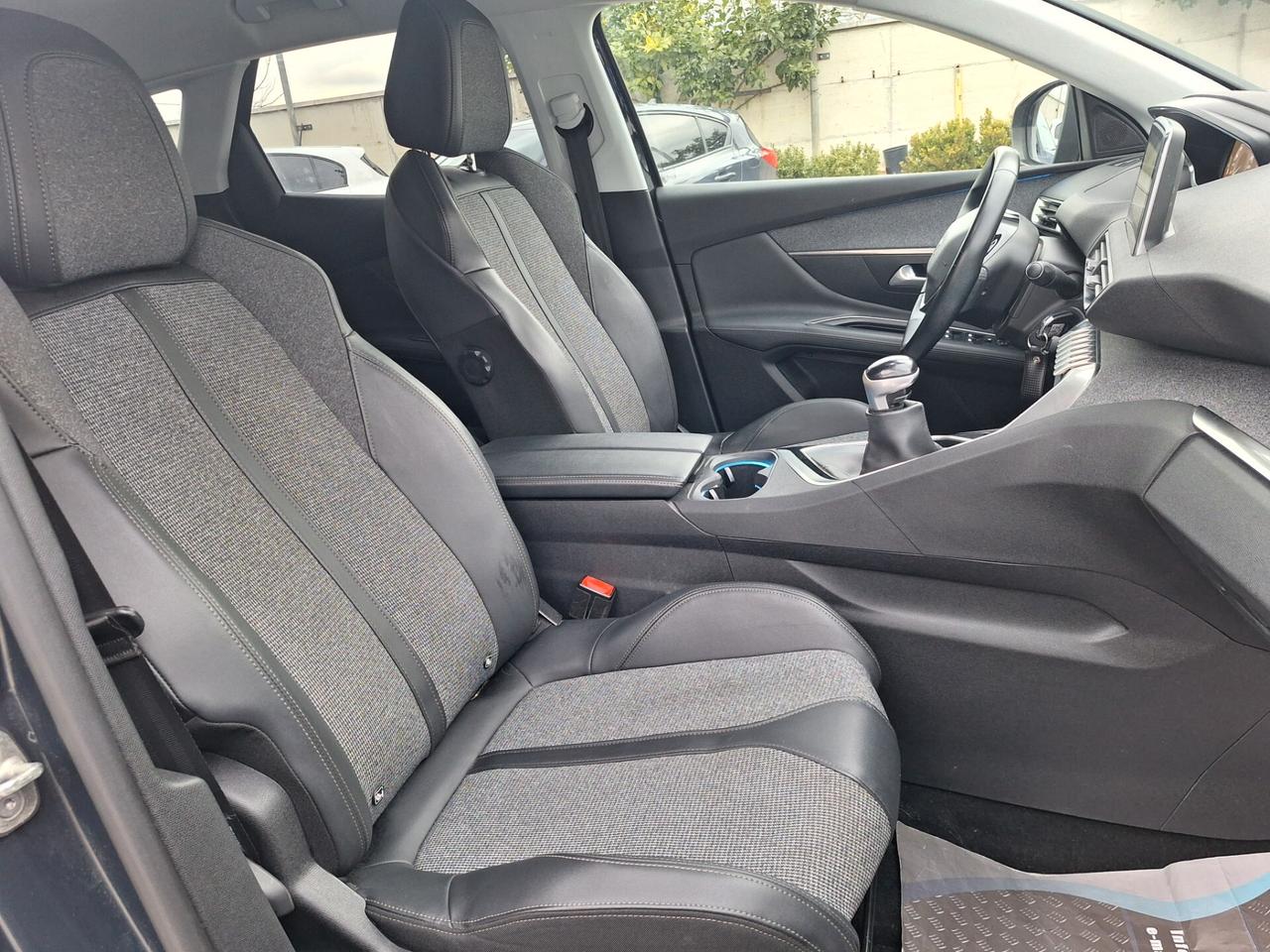 Peugeot 3008 BlueHDi 130 S&S Allure