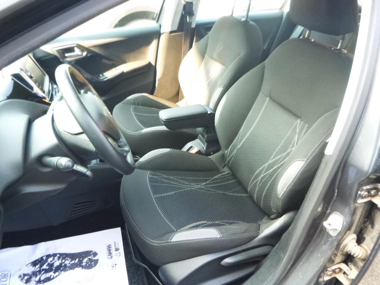 Peugeot 208 1.2 VTi 82 CV 5 porte Access NEOPATENTATI