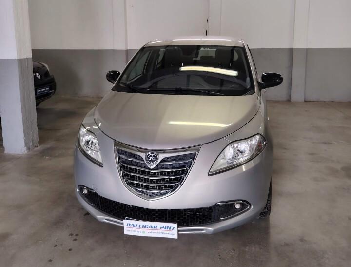 LANCIA YPSILON ECOCHIC GPL!!!