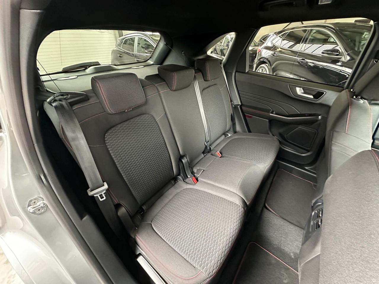 Ford Kuga 2.5 Full Hybrid 180 CV ST-Line