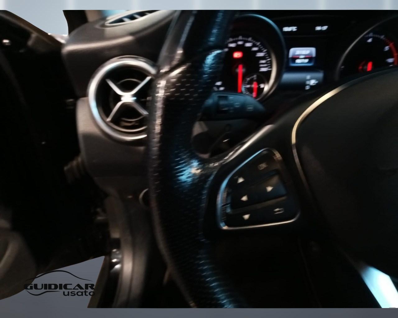 Mercedes-Benz GLA-X156 2017 - GLA 200 d Sport auto