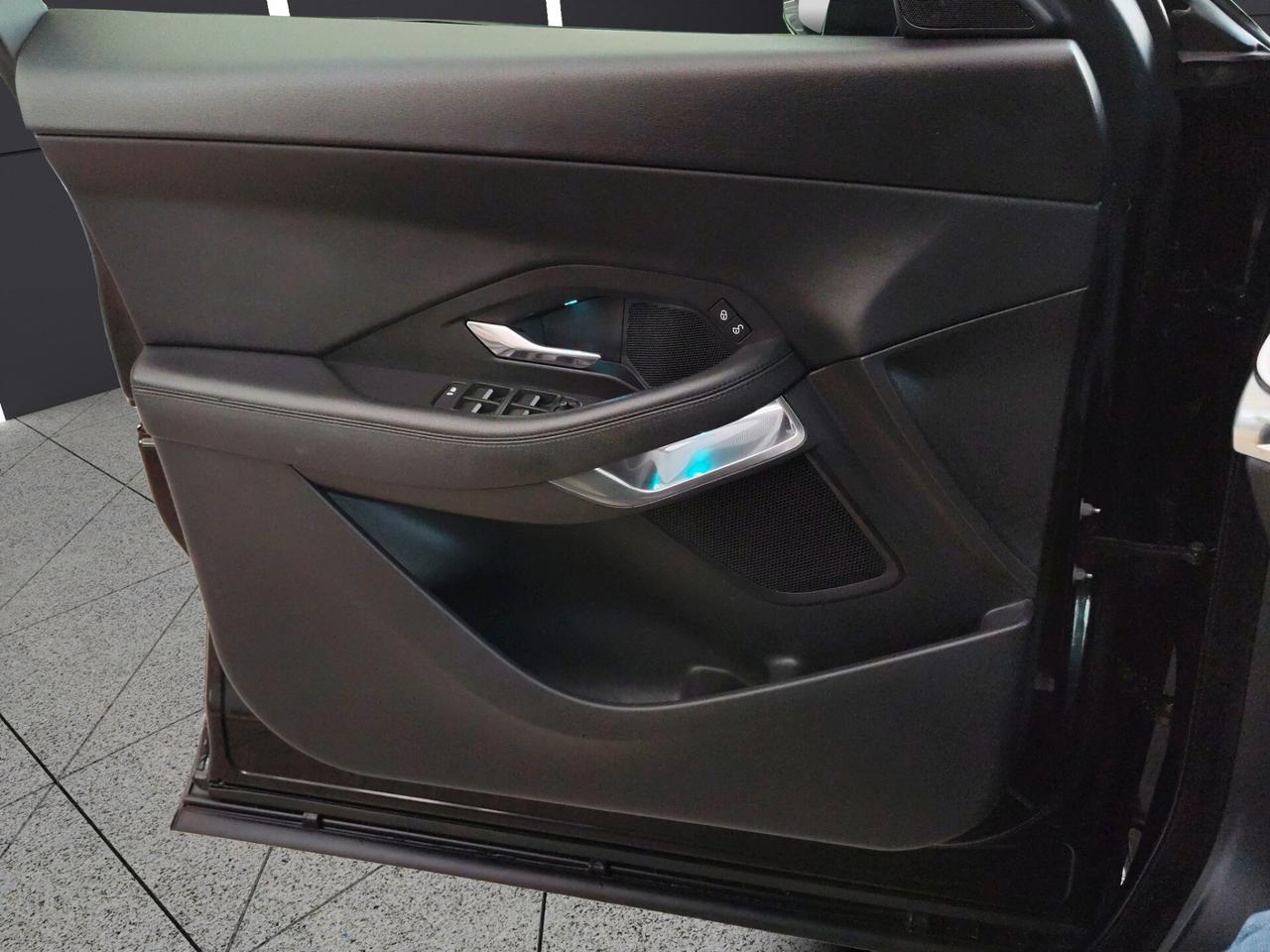 JAGUAR E-Pace (X540) E-Pace 2.0D 180 CV A...