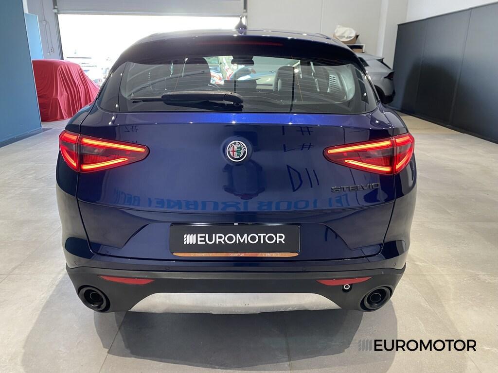 Alfa Romeo Stelvio 2.2 Turbo Sprint RWD AT8