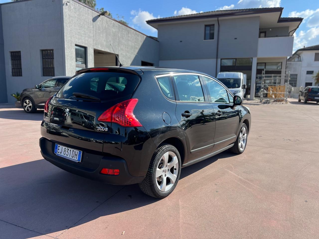 Peugeot 3008 1.6 e-HDi 112CV cambio robotizzato S.&S. Business