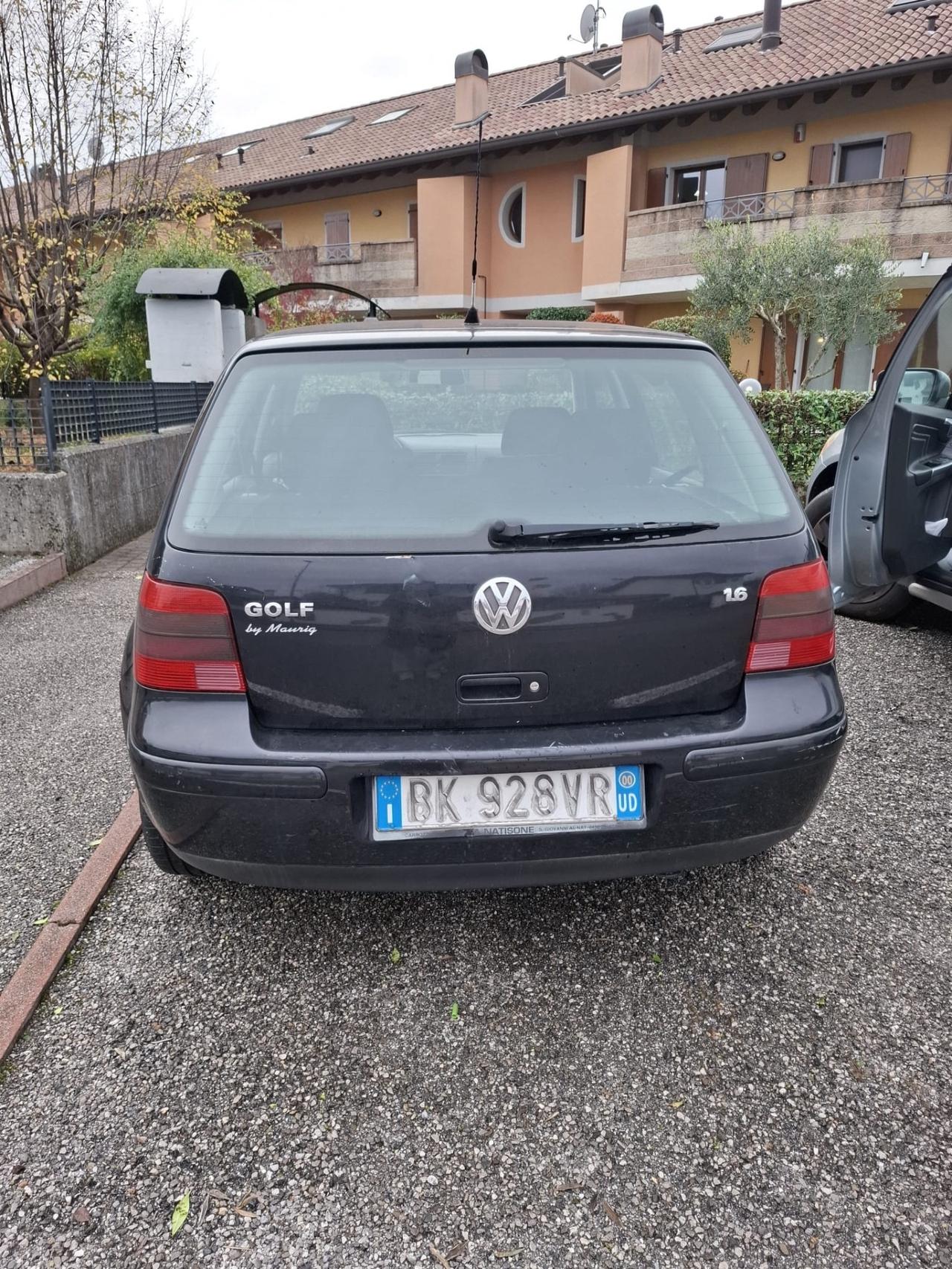 Volkswagen Golf 1.6 cat 5 porte