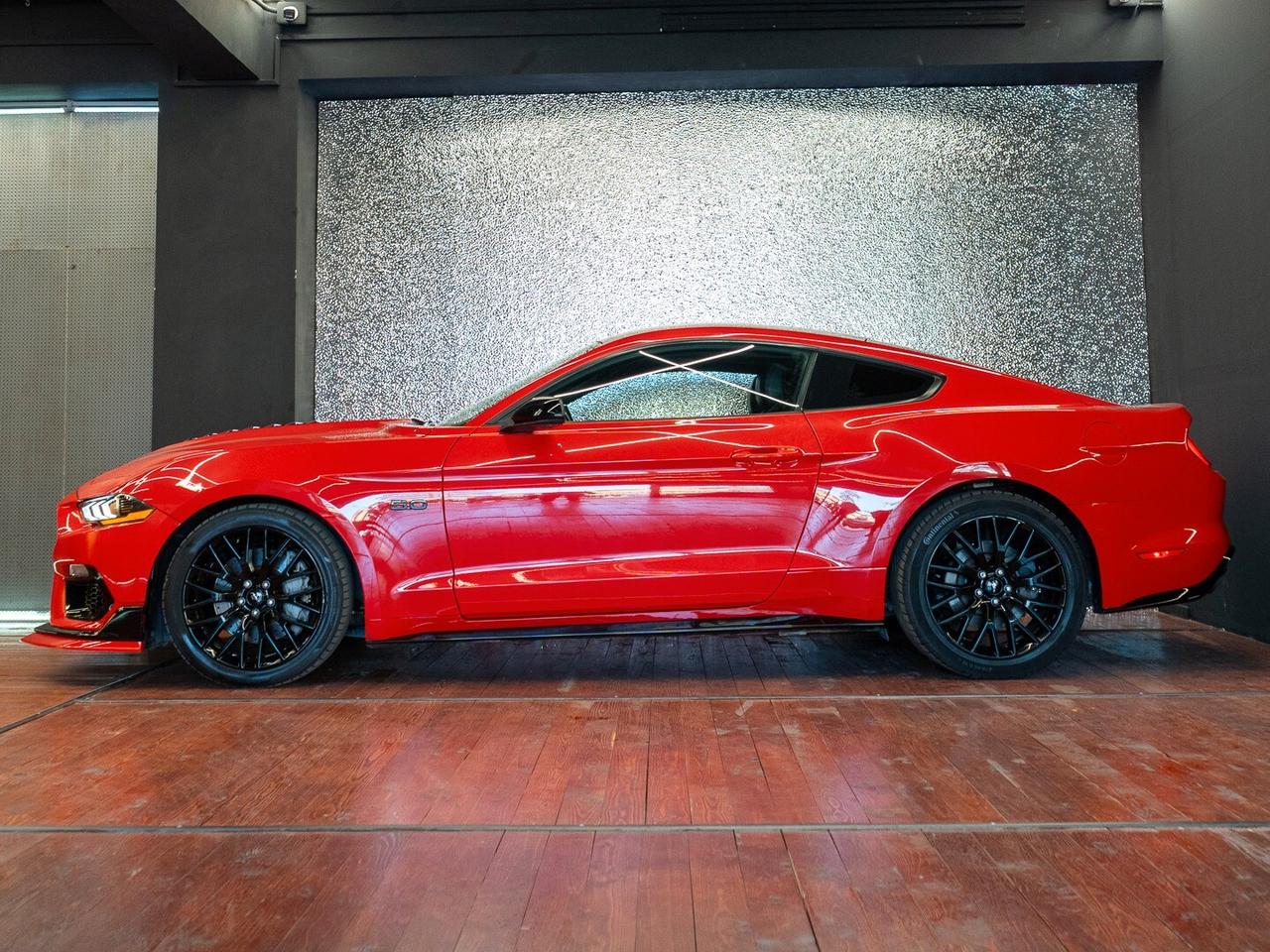 Ford Mustang Fastback 5.0 V8 TiVCT aut. GT