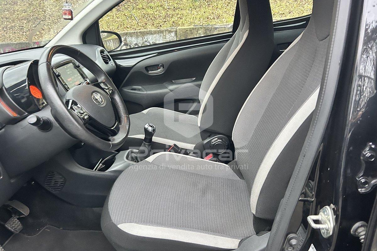 TOYOTA Aygo Connect 1.0 VVT-i 72 CV 5 porte x-fun