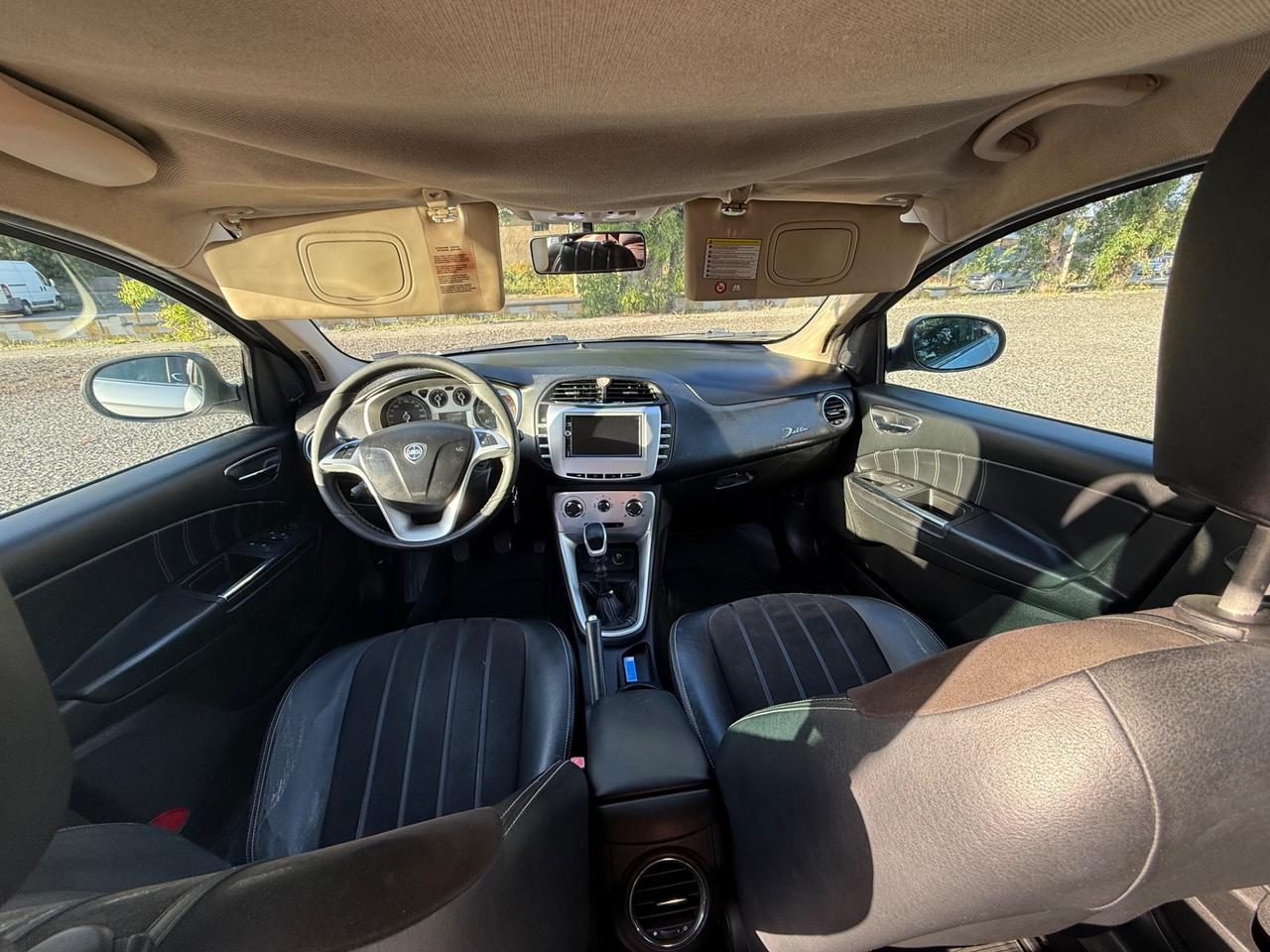 Lancia Delta 1.6 MJT Platino