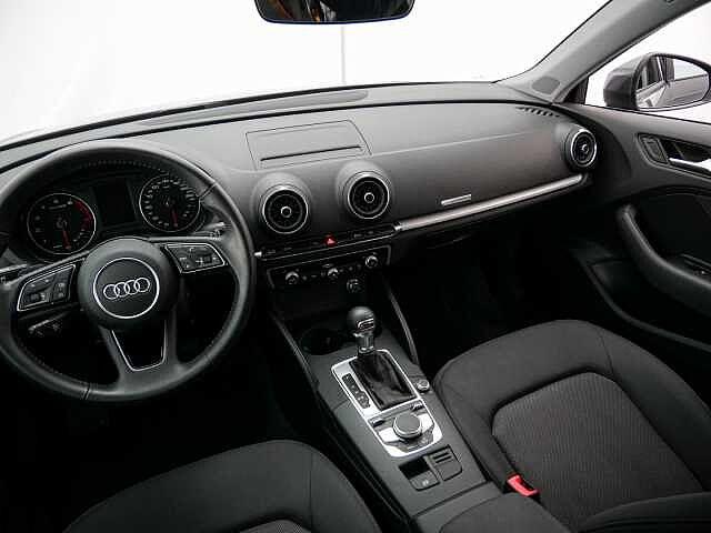 Audi A3 Sportback 35 TFSI 150cv COD Stronic Business