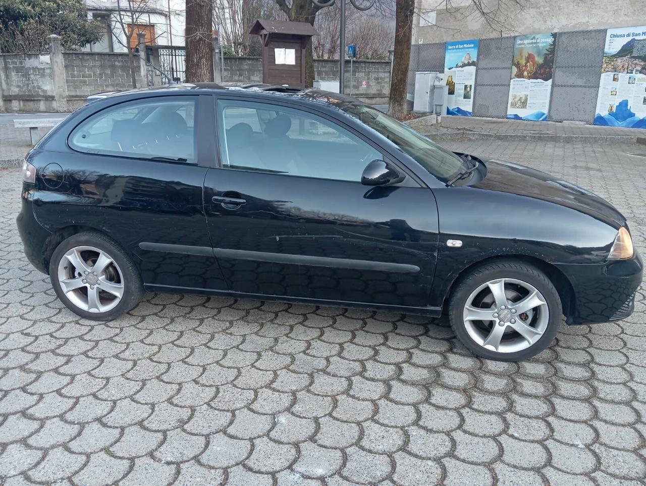 SEAT IBIZA SPORT 1.4 16 V 101 CV- TETTO -CLIMA - CRUISE CONTROL
